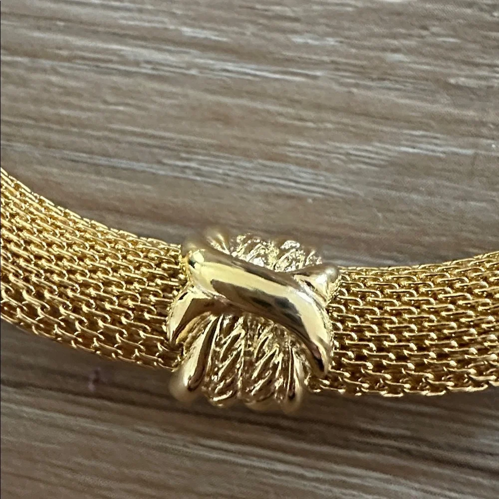 Modern Gold Metal Mesh Necklace/Choker - Picture 2 of 5